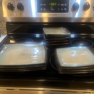 Elegant Square Dinnerware Set - Brown and Cream